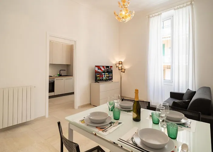 Guesthost - Center Of X6 Apartment *