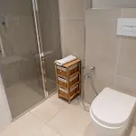 Guesthost - Center Of X6 * San Remo