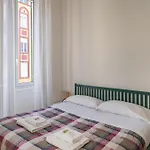 Guesthost - Center Of X6