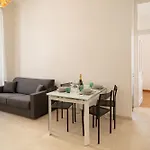 Guesthost - Center Of X6 San Remo